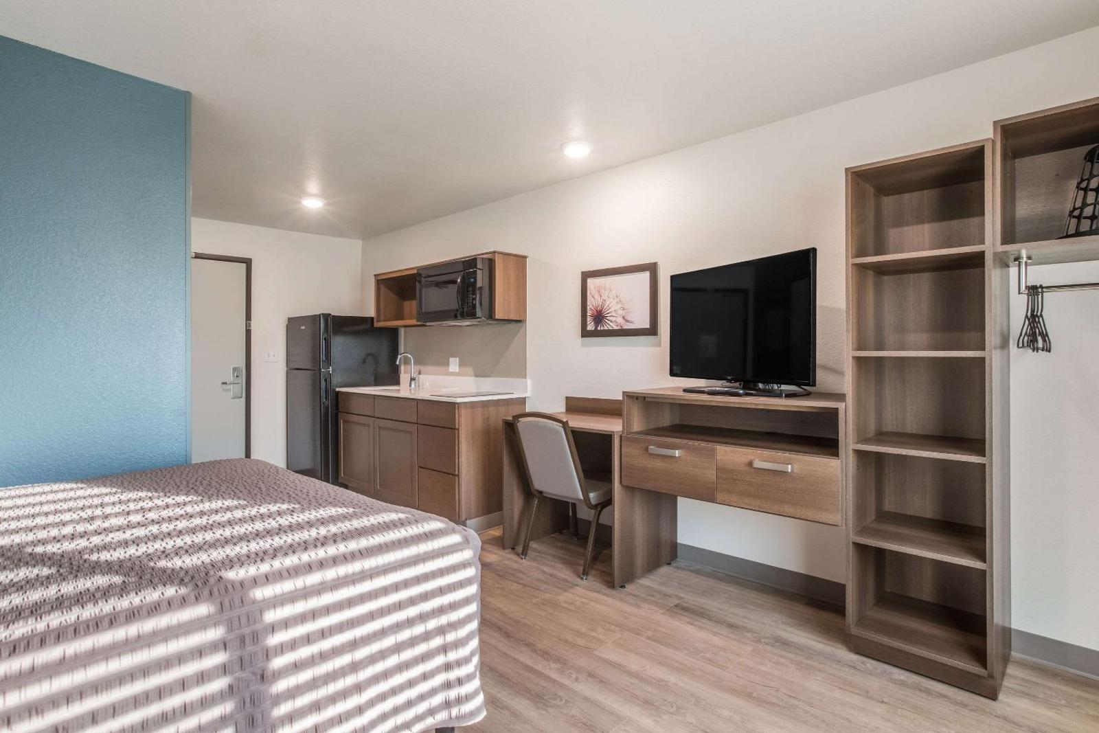 WoodSpring Suites Atlanta McDonough Main image 2